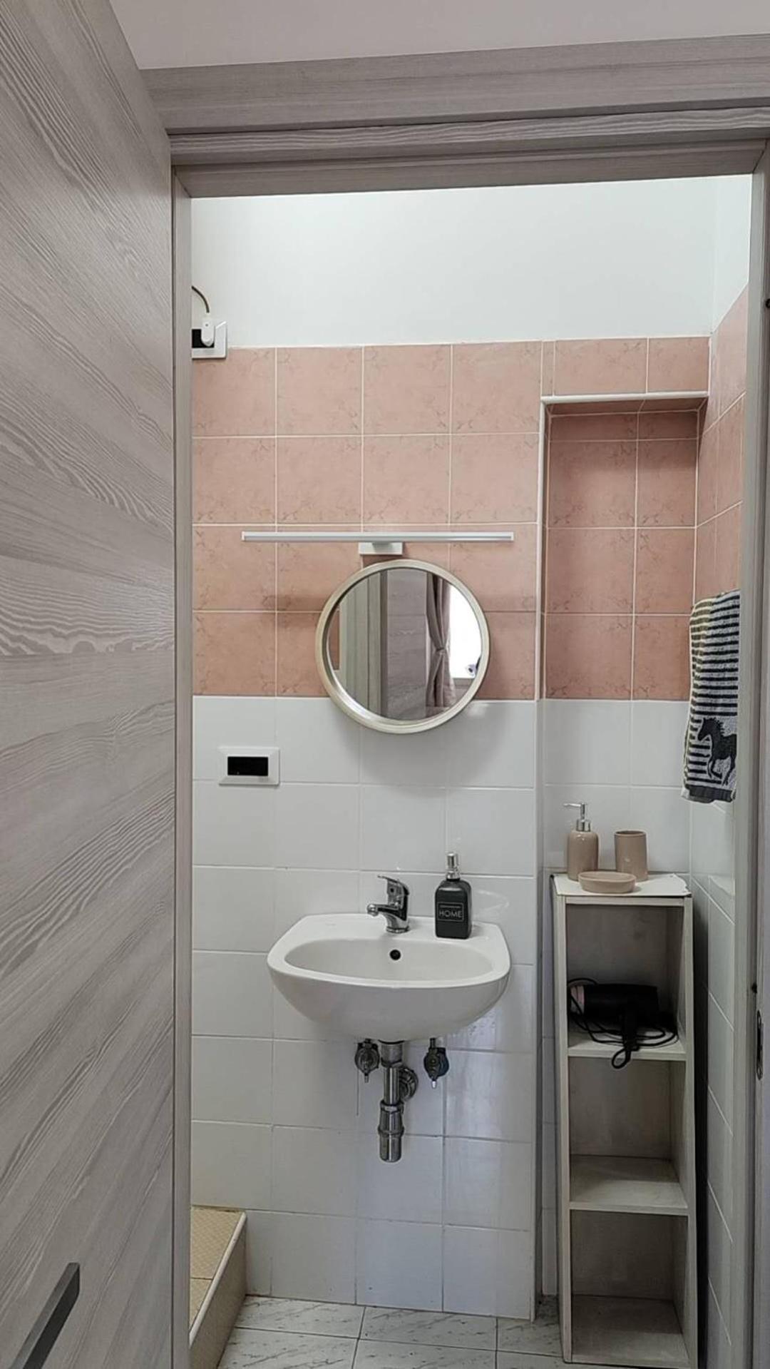 Roma Termini Tina Ya B&B Exterior photo